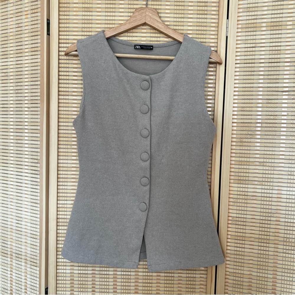 Zara Gray Buttoned Sleeveless Vest